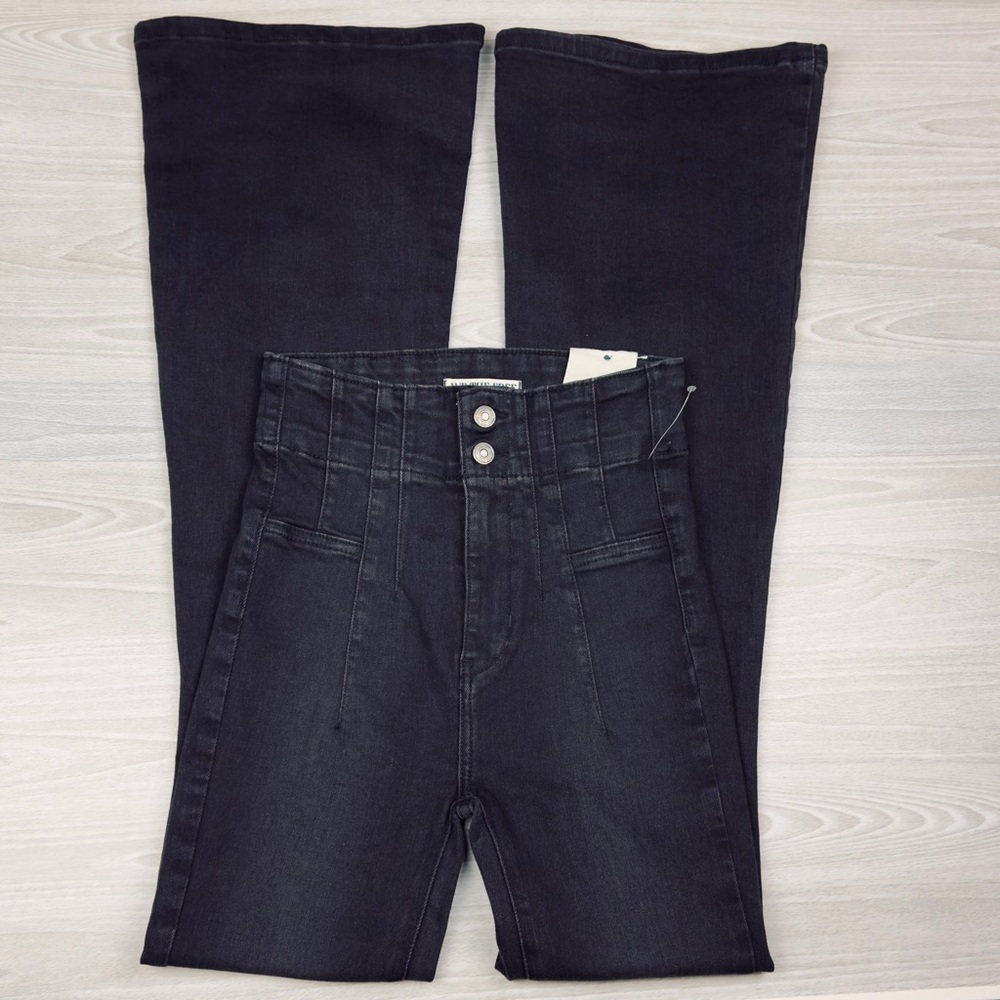 Free People x We The Free Jayde Retro High Rise Flare Stretch Jeans Onyx 25 - Picture 9 of 17